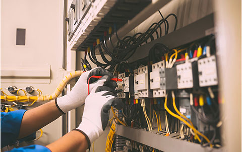 Electricien pour particuliers et professionnels près d'Hossegor